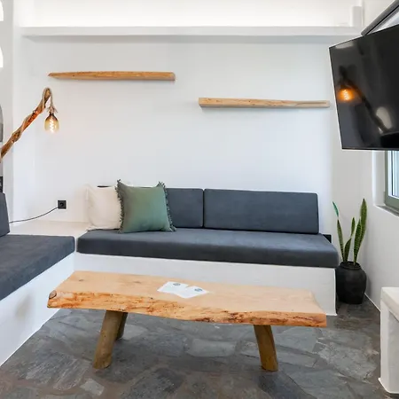 Nysa Kea - A Cycladic House * Korissia (Kea)
